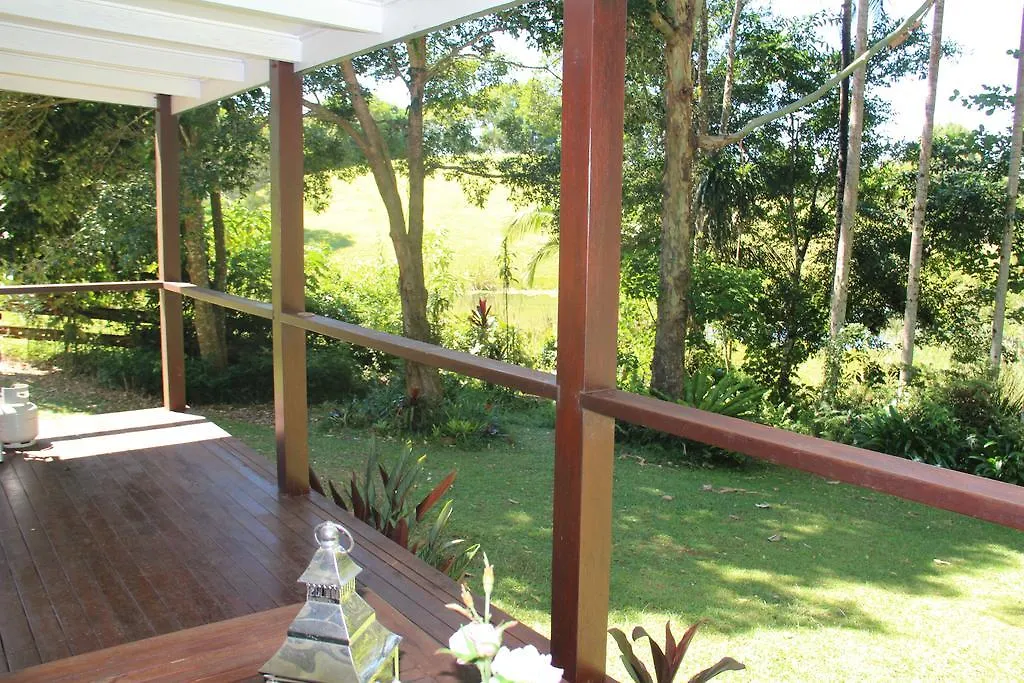 Casa di campagna The Lakehouse Manor Affittacamere Maleny Australia