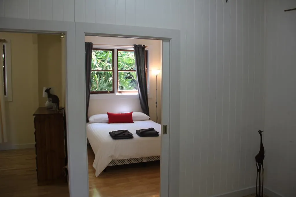 The Lakehouse Manor Affittacamere Maleny Casa di campagna