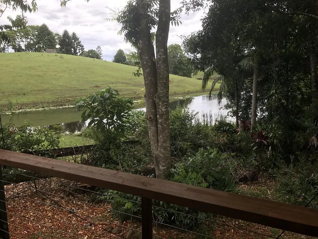 The Lakehouse Manor Affittacamere Maleny Australia